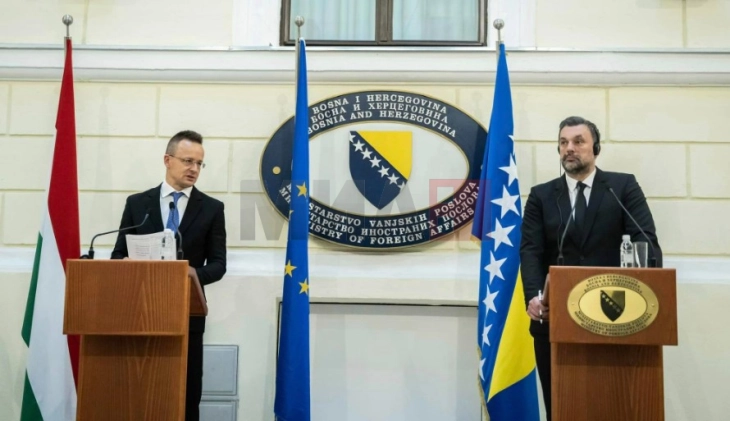 Сијарто во Сараево: Унгарија е за забрзан влез на земјите од Западен Балкан во ЕУ