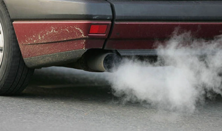 ЕУ не успеа значително да ги намали емисиите на ЦО2 од возилата, оценуваат европските ревизори 