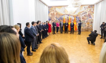 President Pendarovski hosts reception for new Gov’t members