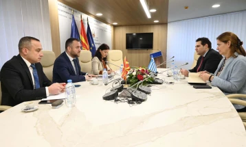 Caretaker Minister of Interior Toshkovski meets Ambassador of Greece Philippidou