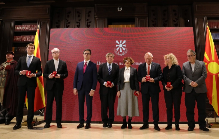 Pendarovski honors six foreign Macedonian studies scholars with Medal of Merit