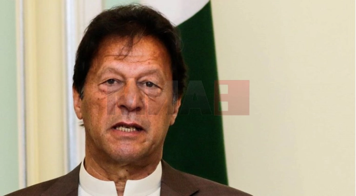 Ish kryeministri pakistanez Imran Kan dënohet me 14 vjet burg për shitjen e dhuratave të Qeverisë