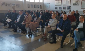 Работна средба „Учи паметно-работи стручно“ во Охрид посветена на концептот за дуално образовние