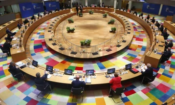 ЕУ лидерите два дена без договор, самитот продолжува денеска