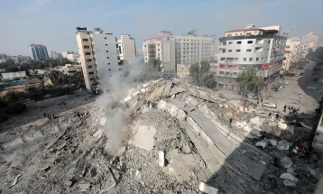 Të paktën 27,365 palestinezë të vrarë dhe 66,630 të plagosur në Gaza që nga 7 tetori