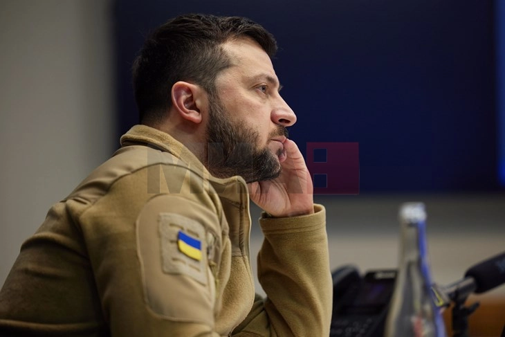 Zelenski vizitoi ushtarët në vijën jugore të frontit ukrainas