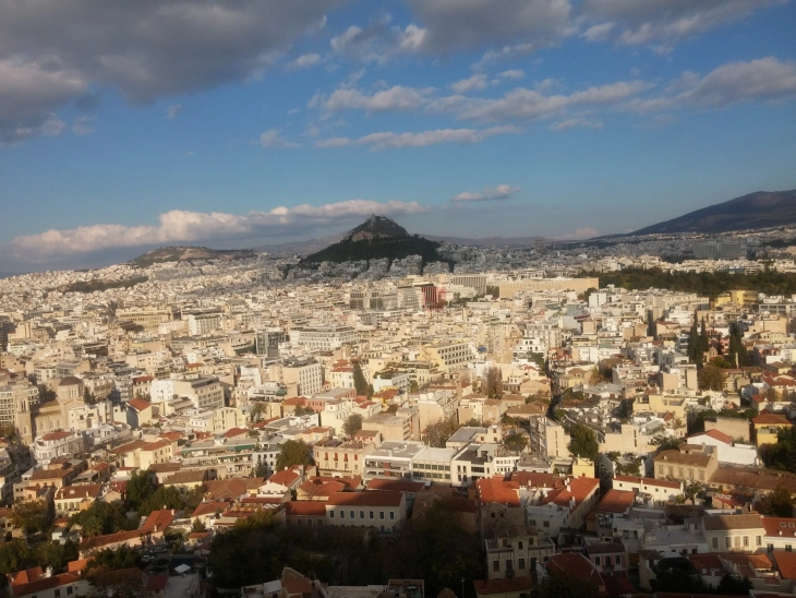 Во Грција формирана работна група за справување со можни случаи на морбили
