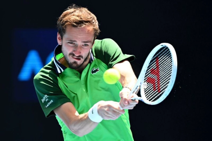 Медведев се повреди – нема да ја брани титулата во Ротердам