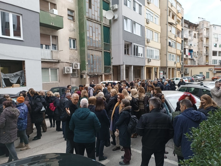 Dita e dytë e grevës së të punësuarve në FSSH, presin që Qeveria të bisedojë për kërkesën e tyre