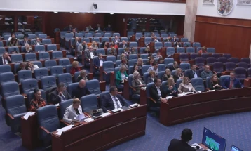 Kuvendi punon pa numër të mjaftueshëm të deputetëve sipas propozimeve nga tre seanca