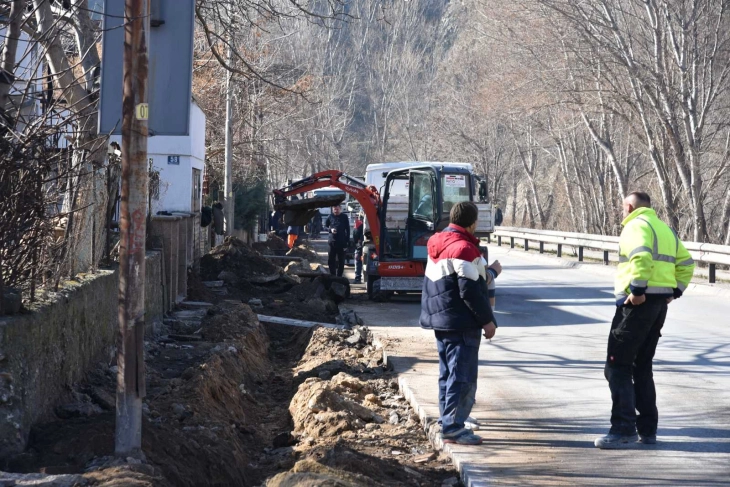 Нова водоводна линија и тротоари се градат во штипско Ново Село