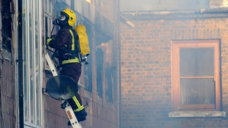 Zjarr në Gjykatën Penale Qendrore në Londër, evakuohet ndërtesa