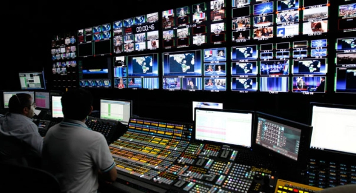 Националните телевизии го повикаа Адеми да да го „откочи“ донесувањето на измените на законот за ААВМУ