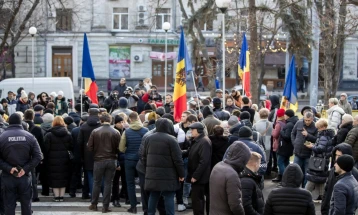 Протест во центарот на Кишињев, се бара оставка од Владата