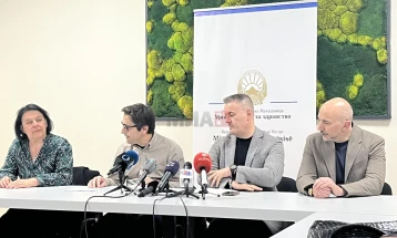 Петличковски: Предложивме да се прогласи епидемија на голема кашлица на територија на Скопје