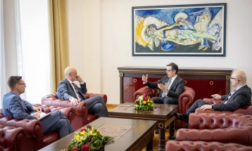 President Pendarovski meets with EU Ambassador Geer