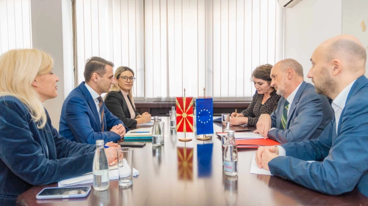 Velkovski-Gir: BE-ja mbetet mbështetës i fortë i shtetit në përpjekjet për uljen e papunësisë dhe progresin e mbrojtjes sociale dhe të fëmijëve
