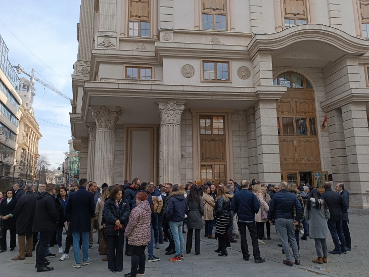 Протести и штрајкови најави Синдикатот на Министерство за финансии при УПОЗ ако не се потпише колективен договор 