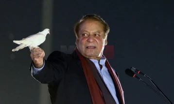 Ish-kryeministri pakistanez Navaz Sharif ka shpallur fitore në zgjedhjet parlamentare në vend