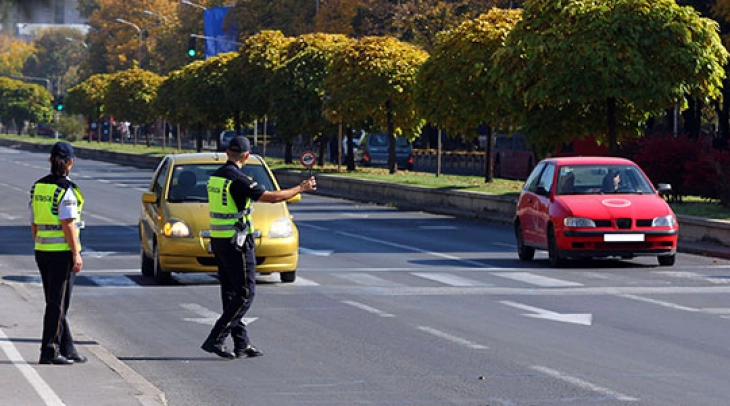 Изречени 146 сообраќајни прекршоци во Скопје