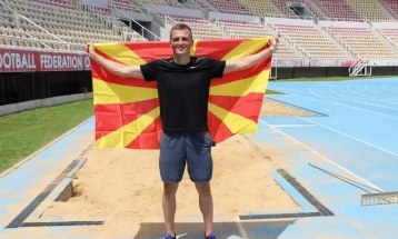 Трајковски постави нов македонски рекорд во скок во далечина во сала