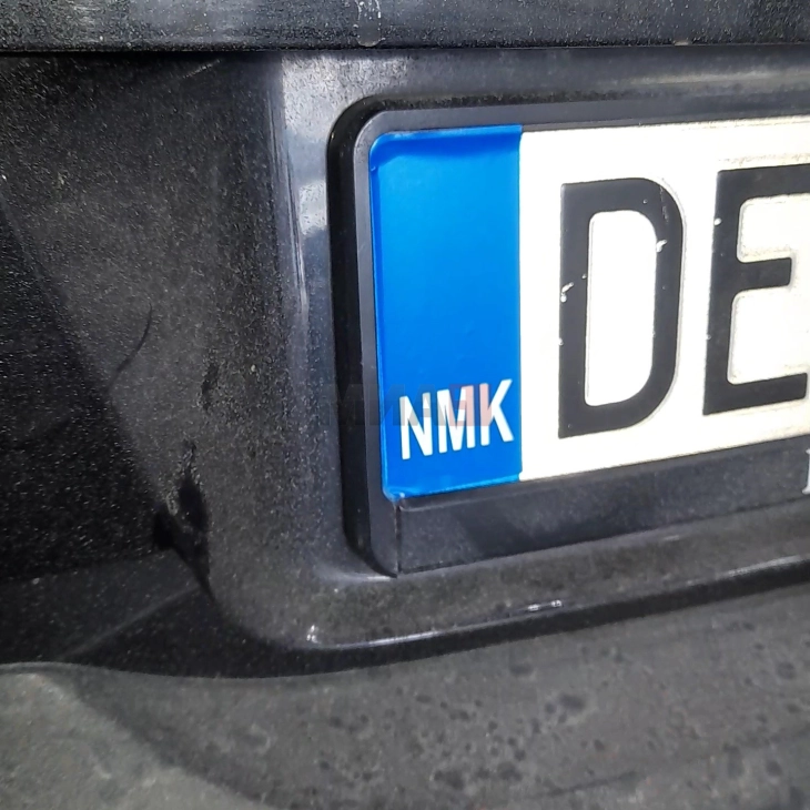 Зголемена побарувачка на собраќајни налепници со новиот код НМК во Делчево