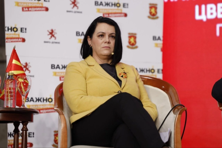 Петрова со реакција на прес-конференцијата на Манолева
