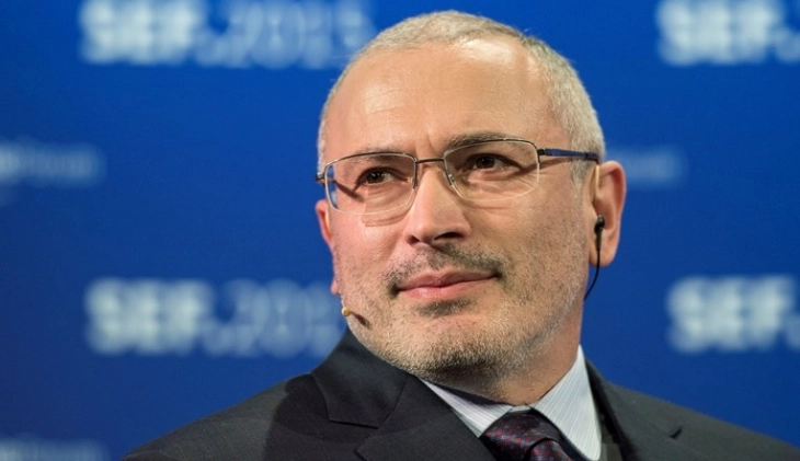 Ходорковски: Ова се 12 лаги на Путин во интервјуто за Такер Карлсон