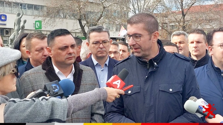 Мицкоски: Очекувам победа на коалицијата предводена од ВМРО-ДПМНЕ со повеќе од 61 пратеник
