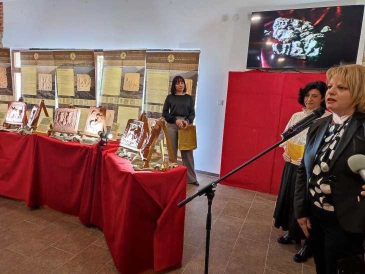 Во Вински музеј Кавадарци изложба „Теракотните икони од Виничко кале“