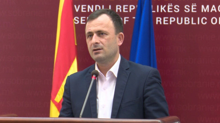 Изјава на претседателот на Собранието Митрески по распишувањето на претседателските и парламентарните избори 2024 (во живо)