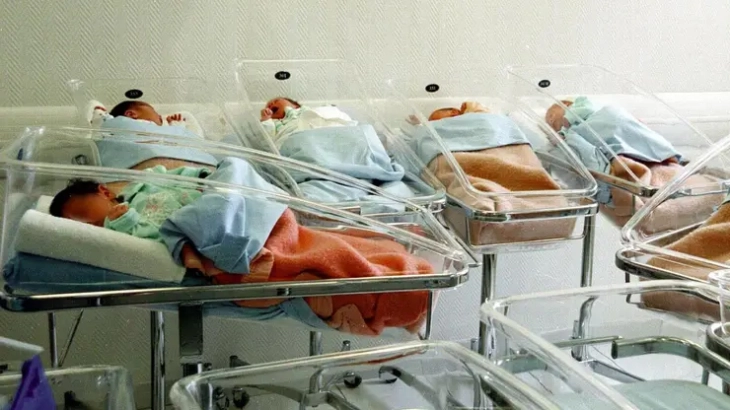 Бројот на новороденчиња во Словенија е на историски најниско ниво