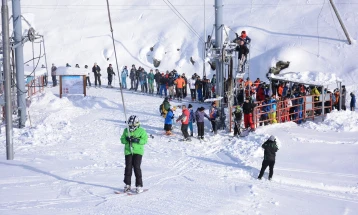 По половина месец повторно можност за скијање на Попова Шапка