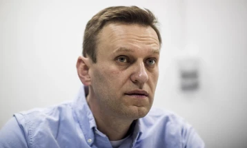 Руски пратеник вели дека Западот има корист од смртта на Навални