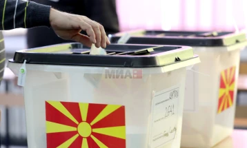 Партитe се подготвувaат за избори, албанската опозиција со Декларација за обединување
