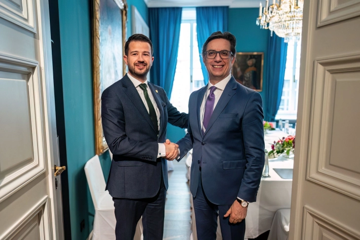 Takim i presidentit Pendarovski me presidentin e Malit të Zi, Milanoviq