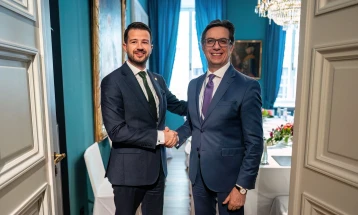 Takim i presidentit Pendarovski me presidentin e Malit të Zi, Milanoviq