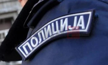 МВР: Полициски службеник кој не бил на должност нападнал колега кој извршувал службени дејствија