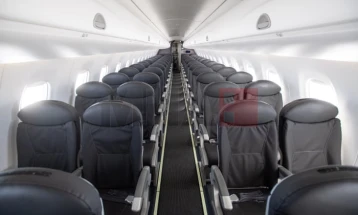 Работници и патници изолирани откако во авион на „Свис Ер“ бил откриен куфер со радиоактивен материјал
