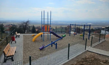 Пуштено во употреба ново детско игралиште во Ајватовци