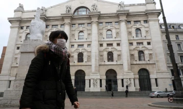 Во северна Италија стапија на сила ограничувањата поради смогот