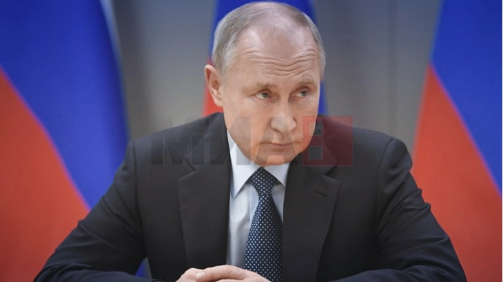 Путин: Русија е категорично против распоредување нуклеарно оружје во вселената