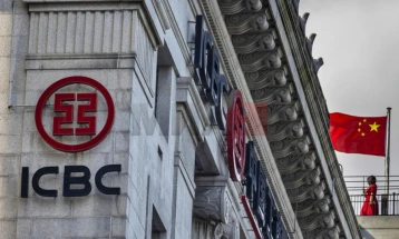 Трите најголеми кинески банки престанале да примаат плаќања од Русија
