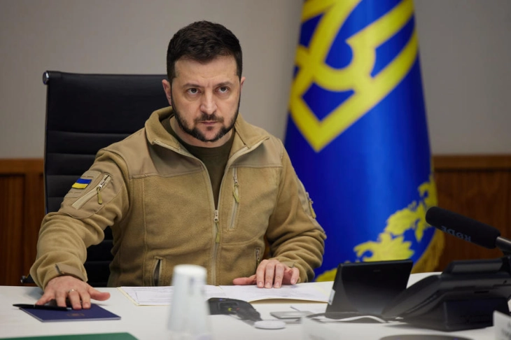 Zelenski ka nënshkruar një dekret me të cilin u lejohet të huajve të shërbejnë në Gradën kombëtare të Ukrainës