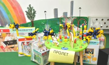 Нови играчки за сите детски градинки во Карпош