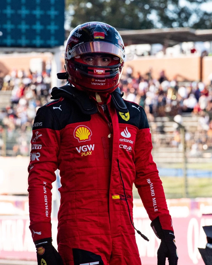 Сајнц најбрз на вториот ден тестирање во Бахреин пред новата Ф1 сезона