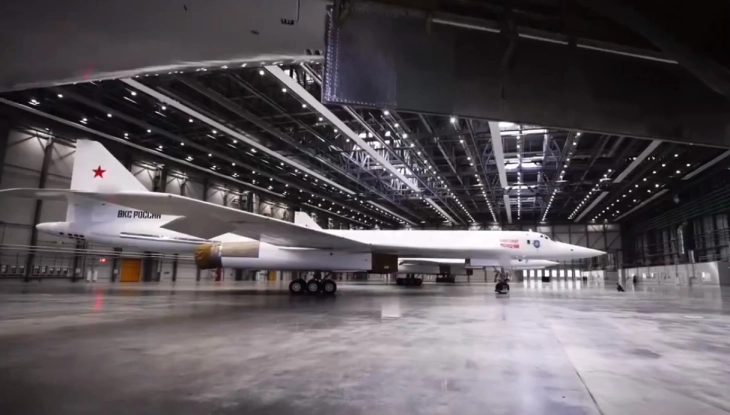 Putin sits in on supersonic bomber test flight