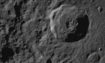 Камерата на „Одисеј“ го сними познатиот кратер на Месечината
