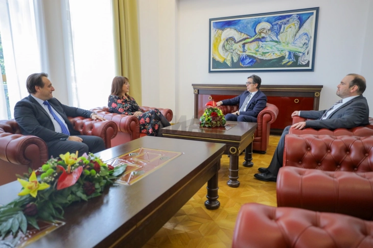 Средба на претседателот Пендаровски со ректорката на УКИМ, Ангелова