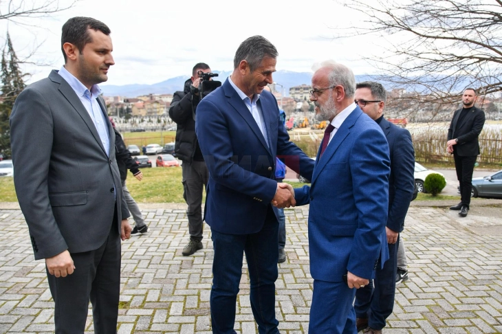 Xhaferi në vizitë të  Malit Sharr: Parku Nacional ofron mundësi të shkëlqyeshme për zhvillimin turistik dhe socio-ekonomik të rajonit të Sharrit